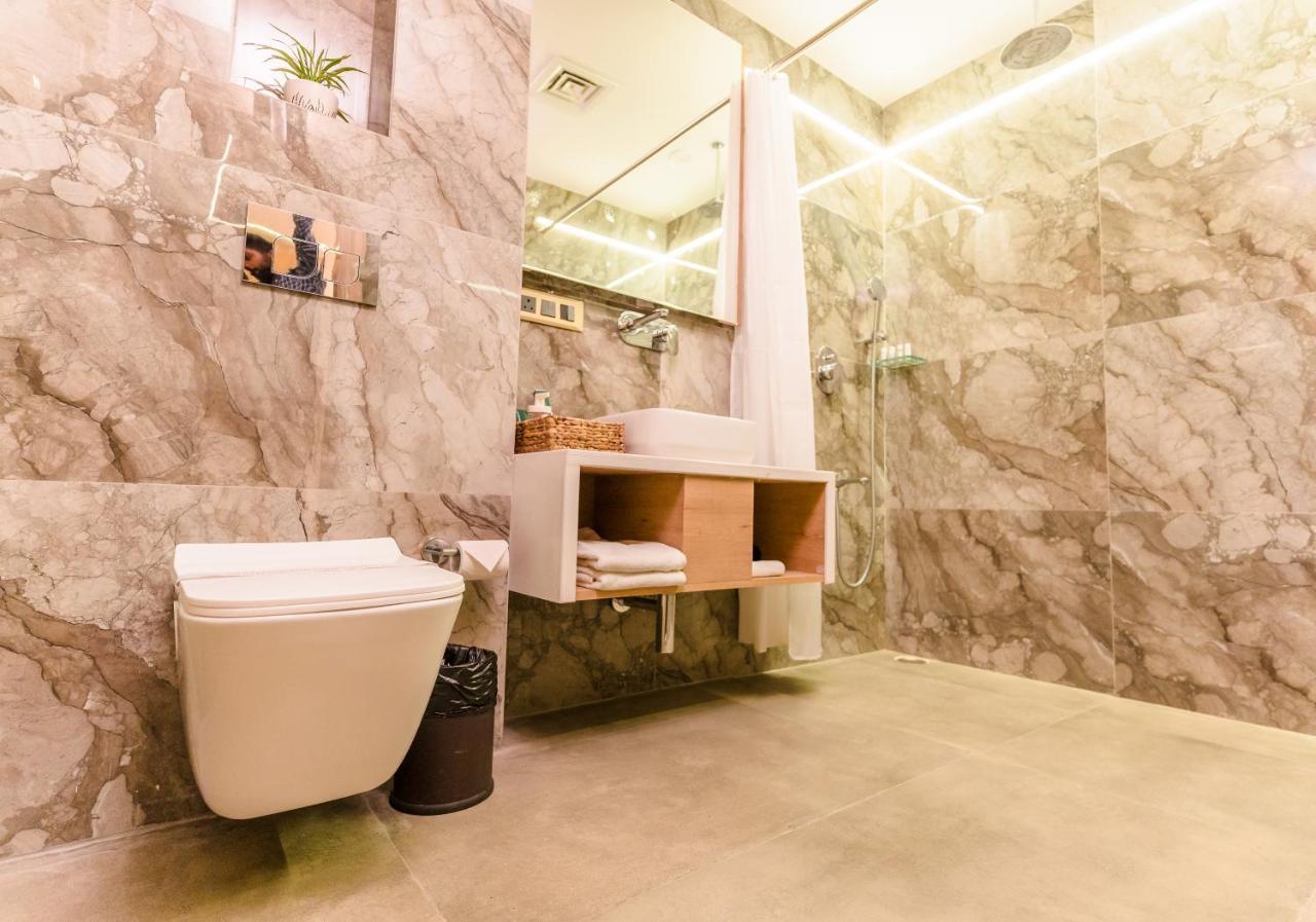Hotel Mirana , Tinsukia Eksteriør bilde