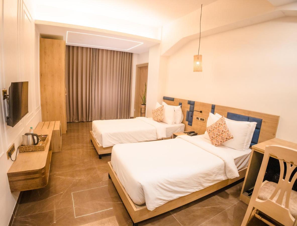 Hotel Mirana , Tinsukia Eksteriør bilde