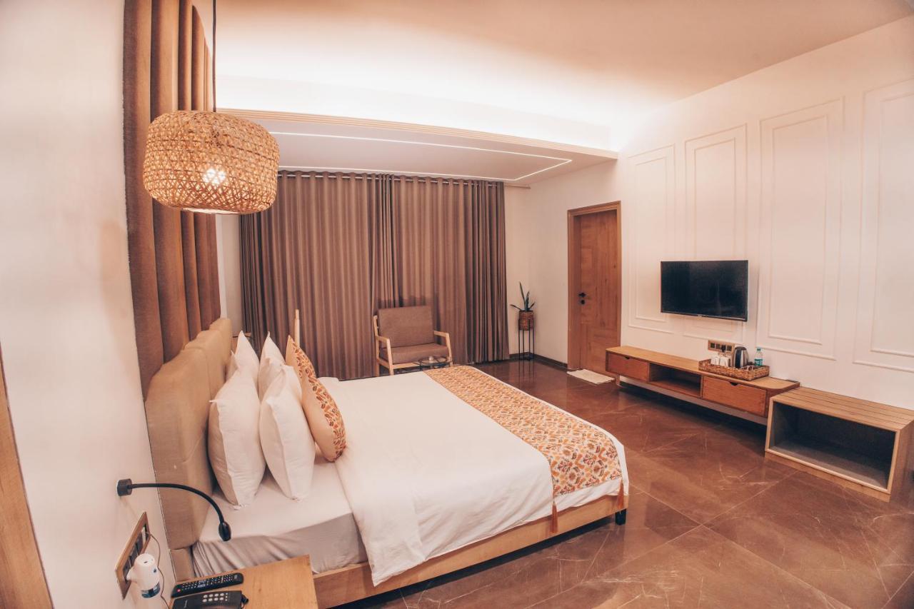 Hotel Mirana , Tinsukia Eksteriør bilde